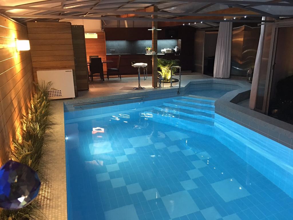 Apartament Z Prywatnym, Krytym Basenem Apartment *